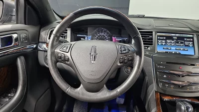 Lincoln MKS