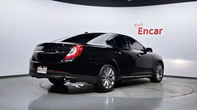 Lincoln MKS