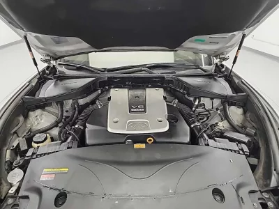 Infiniti M