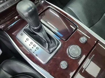Infiniti M