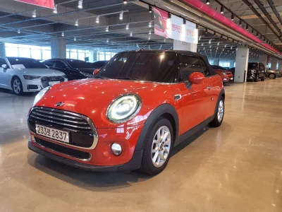 MINI Cooper Convertible