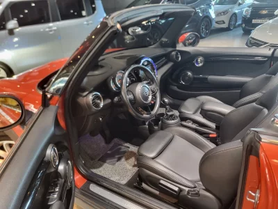 MINI Cooper Convertible