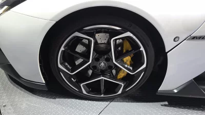 Maserati MC20