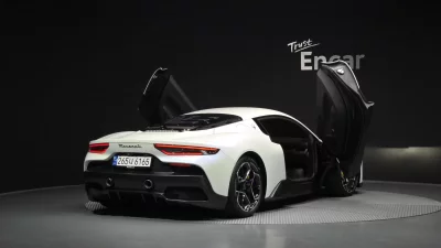 Maserati MC20