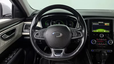 Renault Samsung SM6