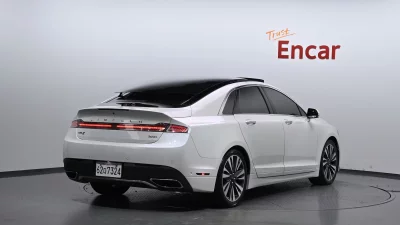 Lincoln MKZ
