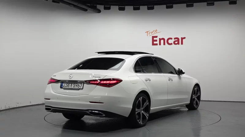 Mercedes-Benz C-Class