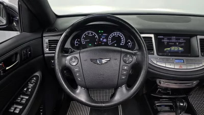 Hyundai Genesis