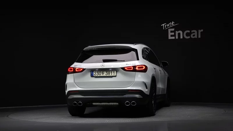 Mercedes-Benz GLA-Class