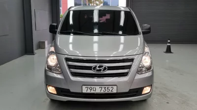 Hyundai Starex
