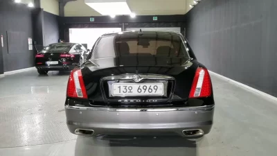 Kia OPIRUS