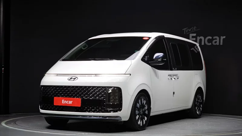 Hyundai Staria