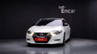 Nissan MAXIMA