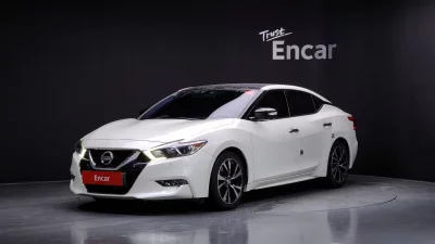 Nissan MAXIMA