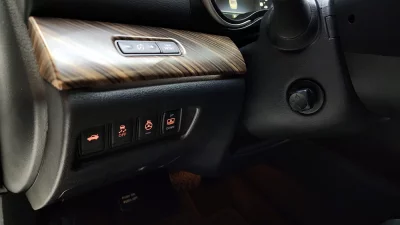 Nissan MAXIMA