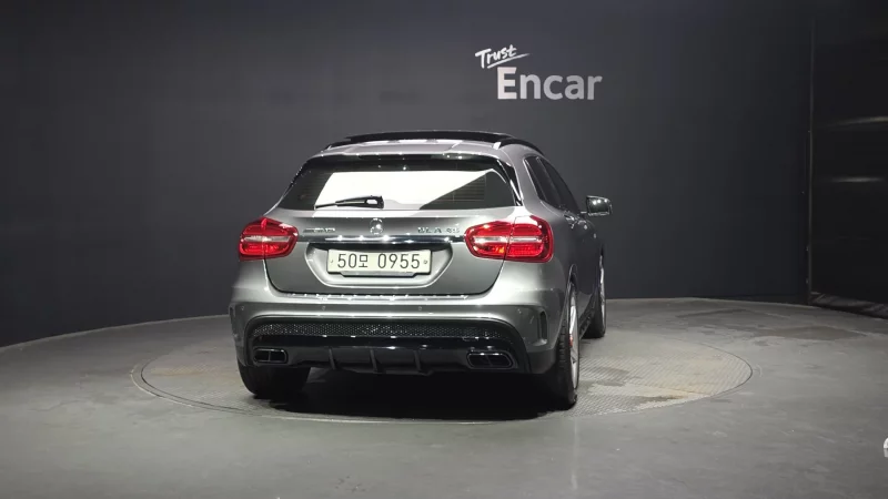 Mercedes-Benz GLA-Class