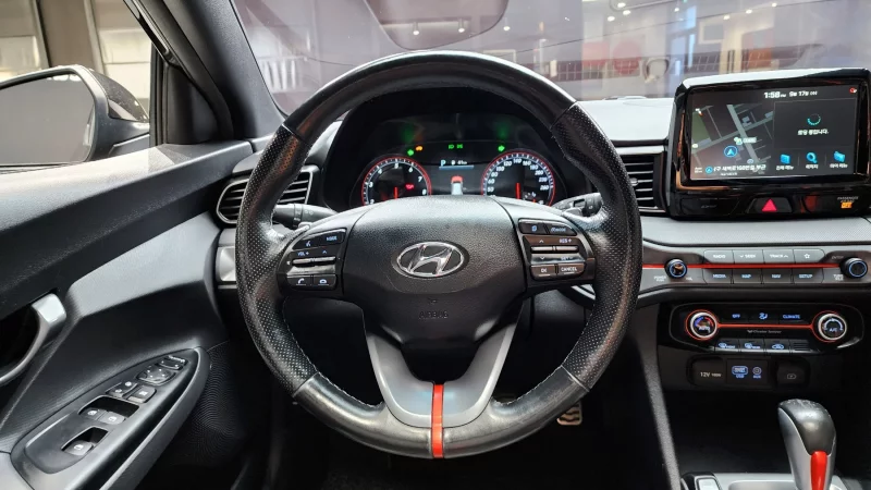 Hyundai Veloster