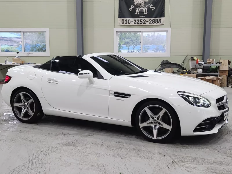 Mercedes-Benz SLC-Class