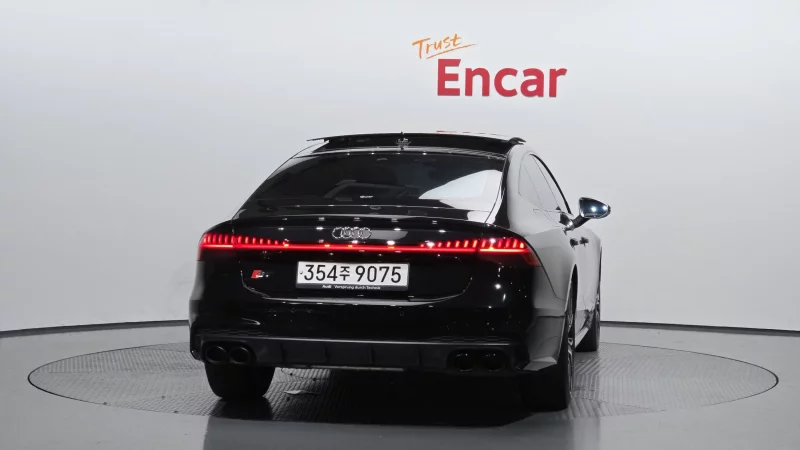 Audi S7