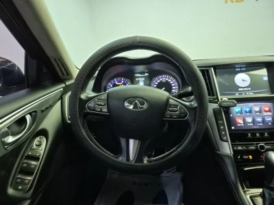 Infiniti Q50
