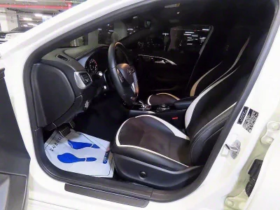 Infiniti Q30