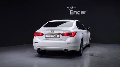 Infiniti Q50