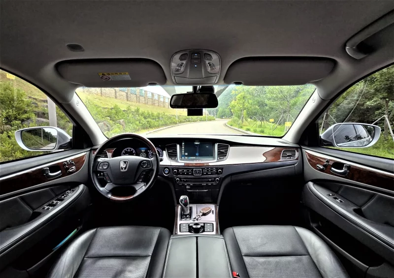 Hyundai Equus
