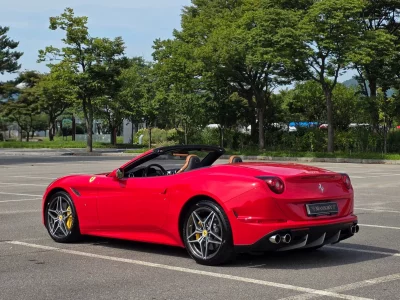 Ferrari CALIFORNIA