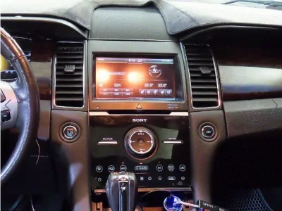 Ford TAURUS