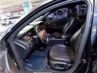 Ford TAURUS