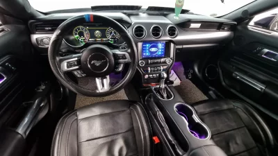 Ford MUSTANG