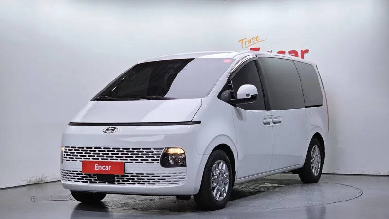 Hyundai Staria