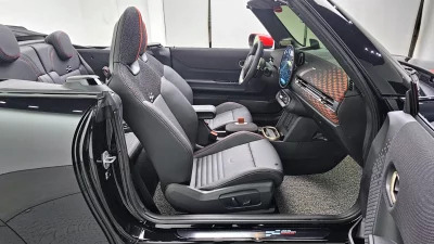 MINI Cooper Convertible
