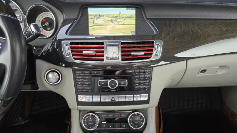 Mercedes-Benz CLS-Class