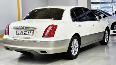 Kia OPIRUS