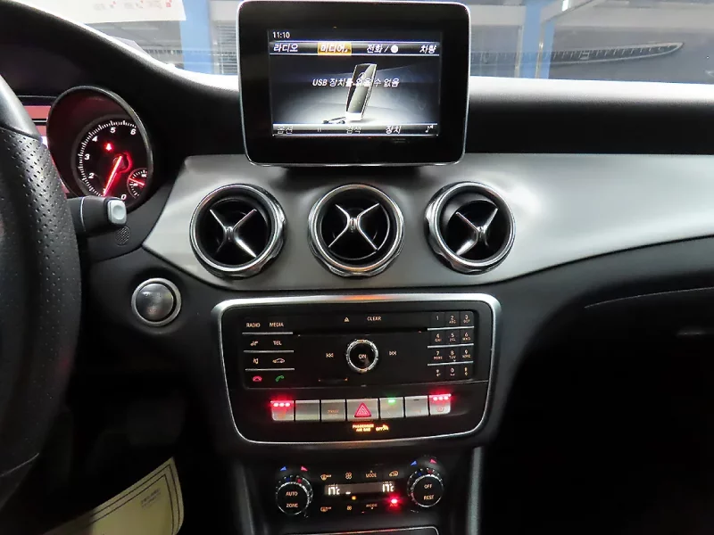 Mercedes-Benz GLA-Class