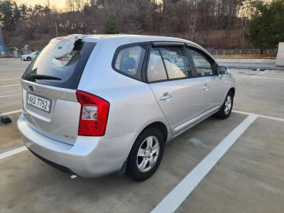 Kia Carens