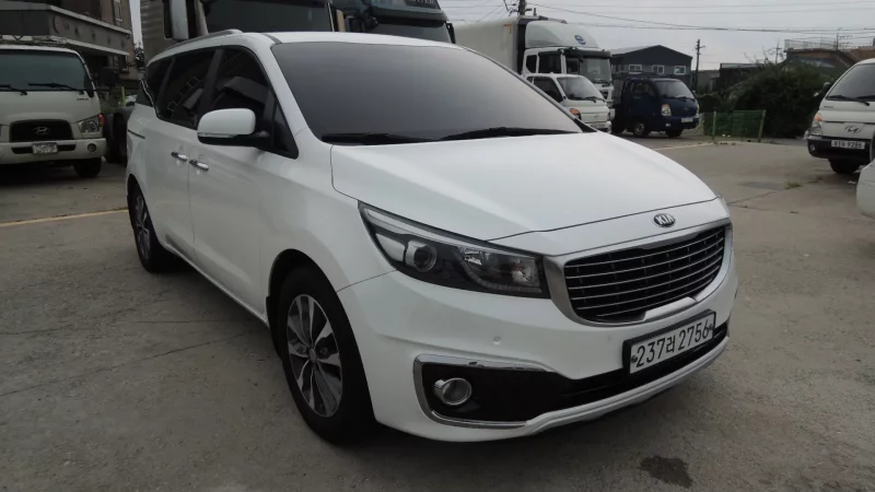 Kia Carnival