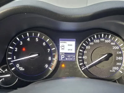 Infiniti M