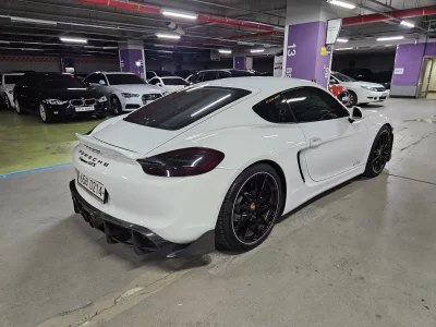 Porsche CAYMAN