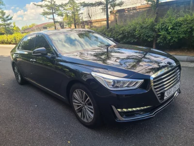 Genesis EQ900