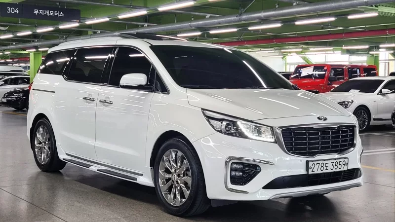 Kia Carnival