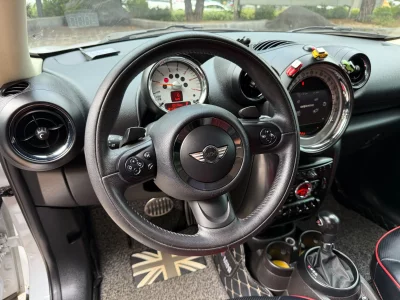 MINI Paceman
