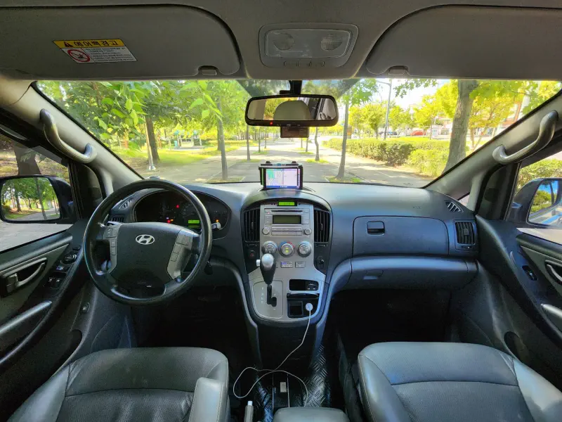 Hyundai Grand Starex