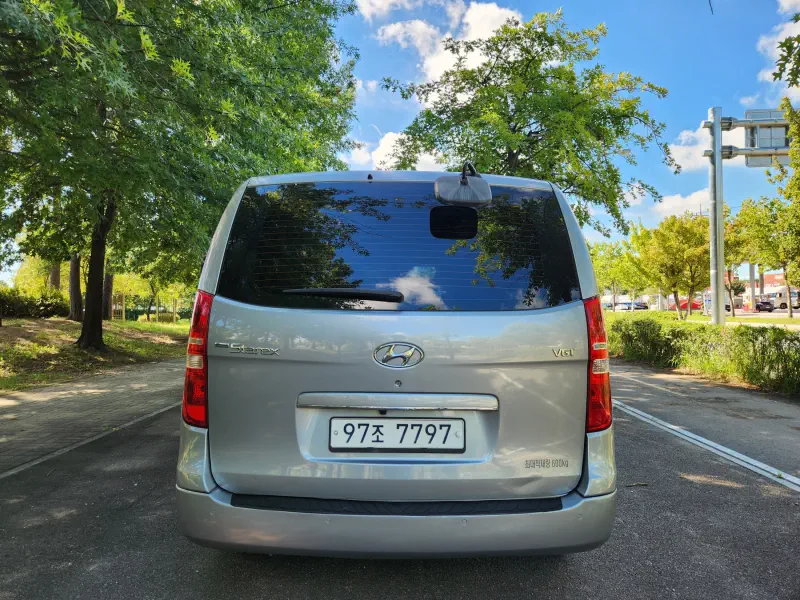 Hyundai Grand Starex