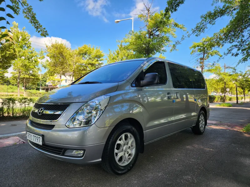 Hyundai Grand Starex