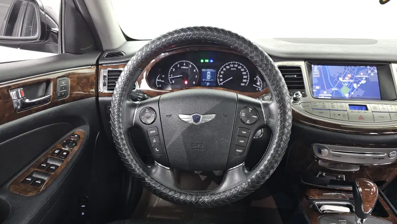 Hyundai Genesis