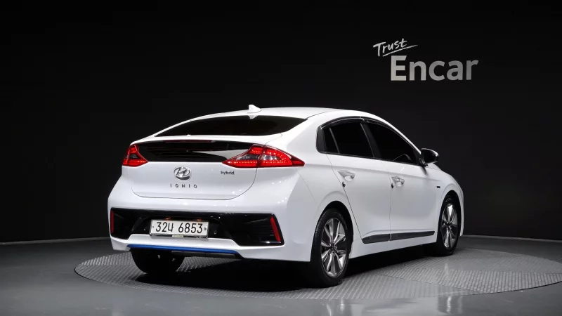 Hyundai Ioniq