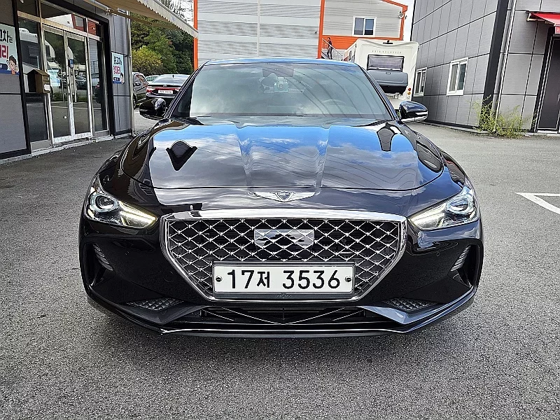 Genesis G70