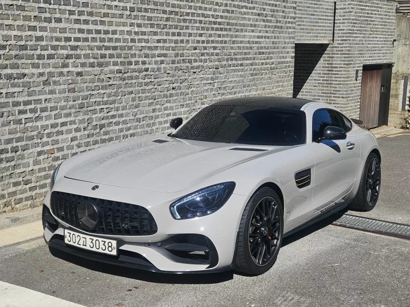 Mercedes-Benz AMG GT